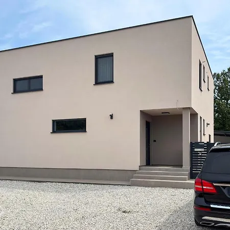 Holiday home Pet Friendly In